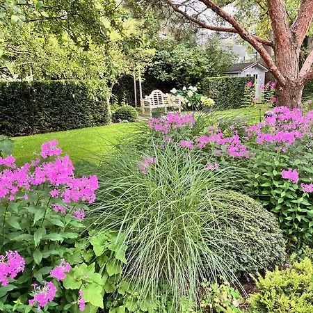 Beautiful & Garden In Villa München
